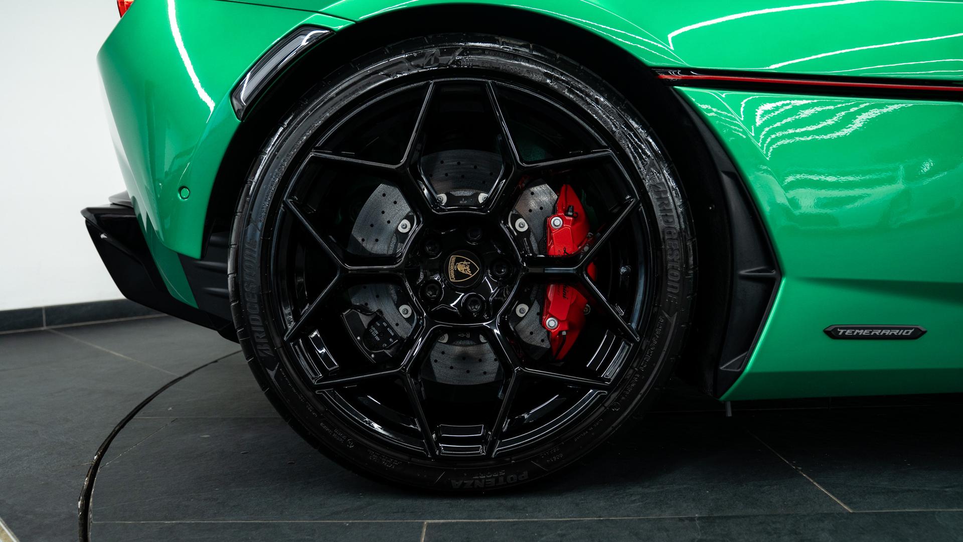 LAMBORGHINI Temerario Photo b737f428-89f9-4371-80bb-437f0d22551a.jpg
