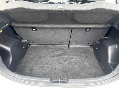 Toyota Yaris Photo b746eeff-6205-4ef9-86d0-c69c86c5f5cf.jpeg