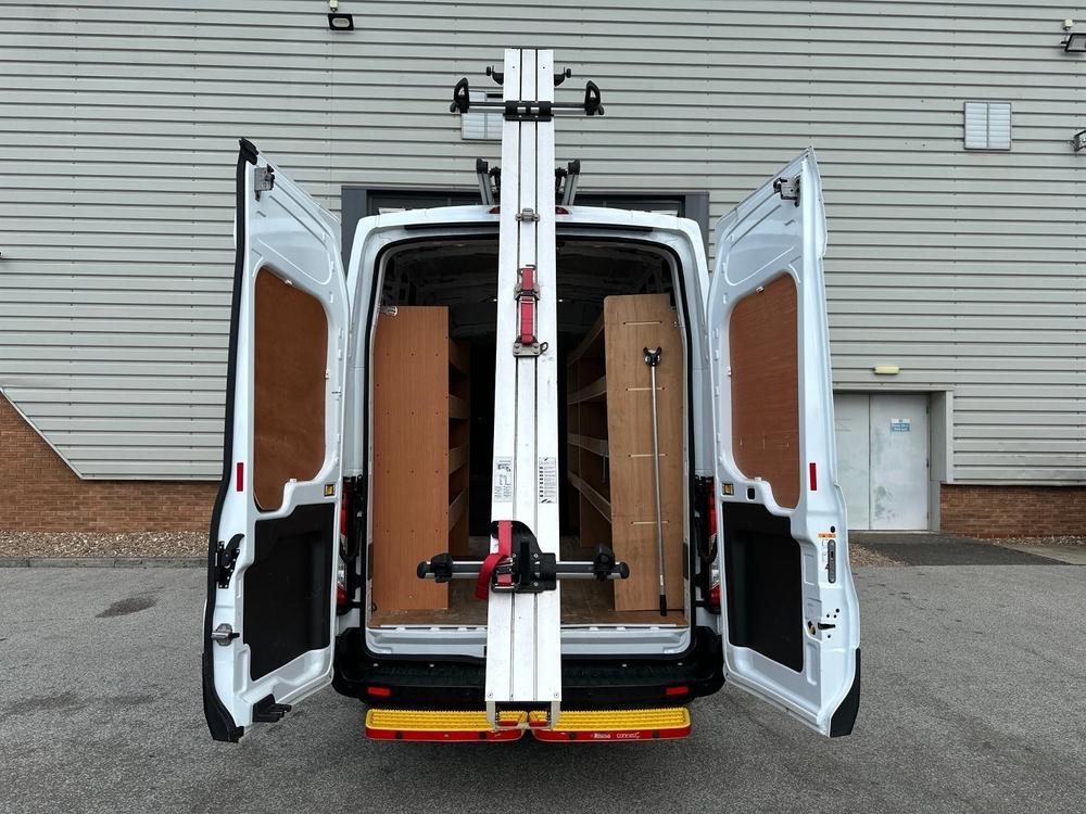 Ford Transit Photo b7552d2c-5396-4330-982f-46d90046f4b4.jpg