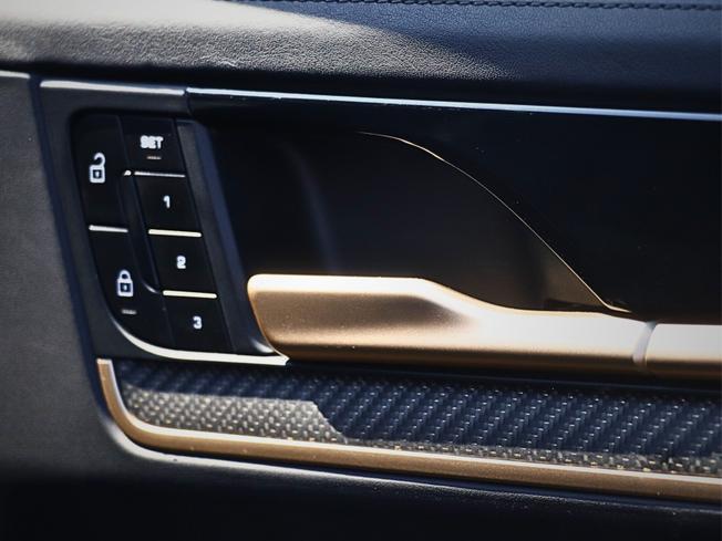 PORSCHE Cayenne Photo 13