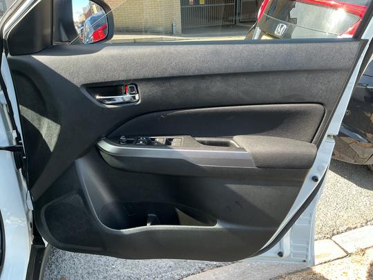 Suzuki Vitara Photo 25