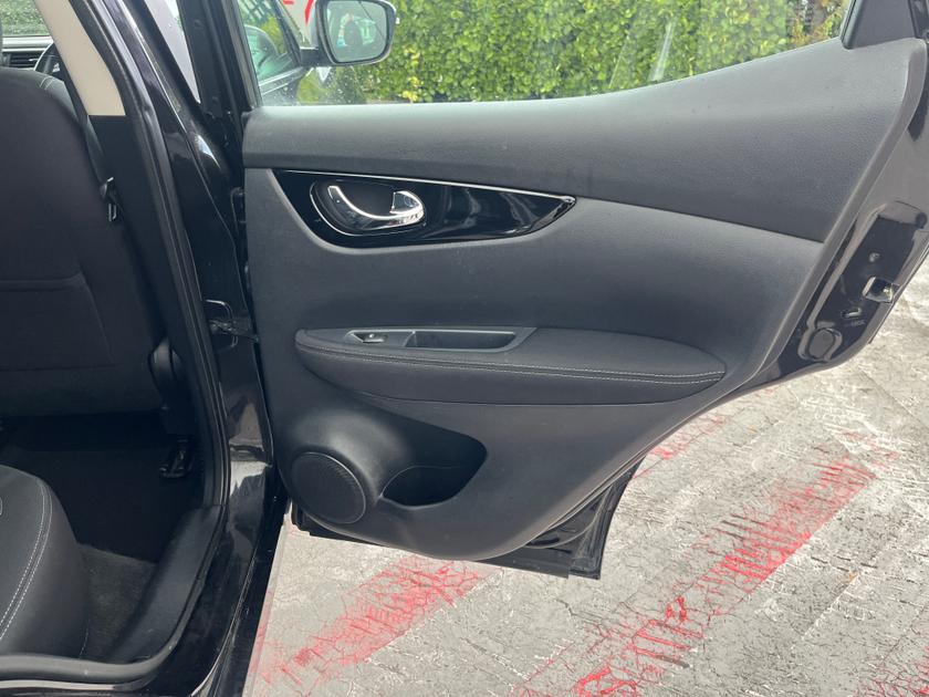 Nissan Qashqai Photo b7ae1581-ba0b-41e6-99a1-0e58a004e34c.jpg