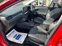 Ford Focus Photo 16