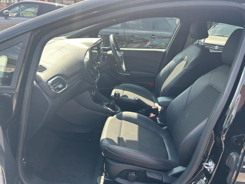 Ford Fiesta Photo b7b12eae-bfd9-4525-8f6d-1e2147823634.jpeg