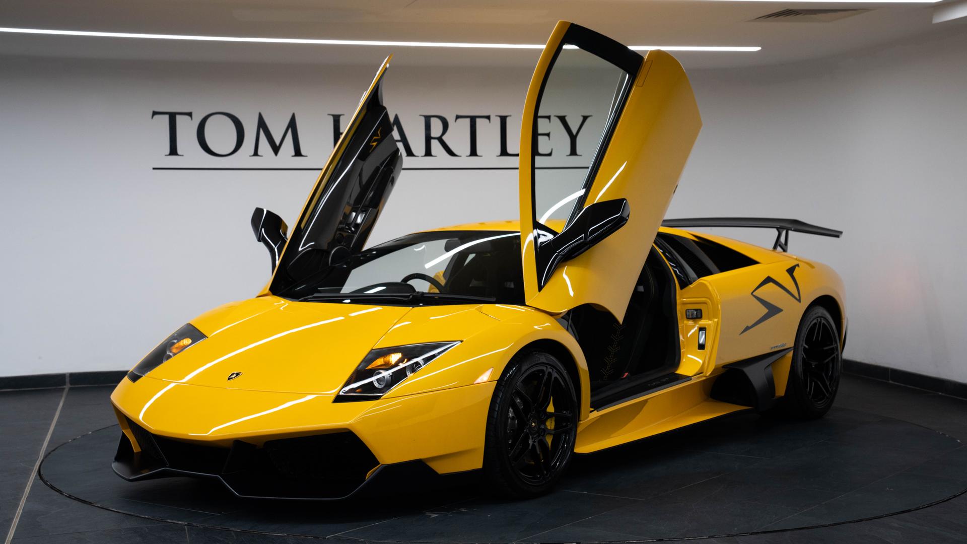 LAMBORGHINI Murcielago Photo b7bcee77-6b35-4626-8adf-bbc93982c467.jpg
