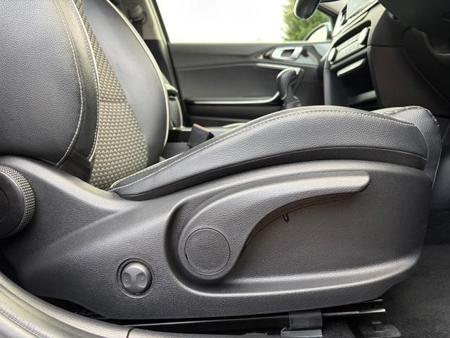 Kia XCeed Photo b7d37939-0ae2-453d-84ee-85d027568a41.jpg