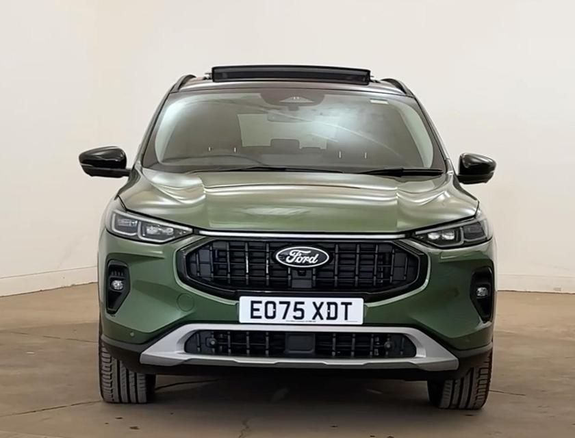 Ford Kuga Photo b7da710f-13a1-4f69-a0b6-cda963c776b0.jpg