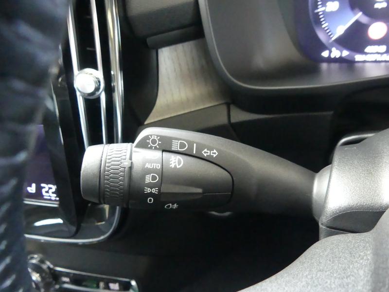 Volvo XC40 Photo b7e071c1-b722-4d07-93e9-3e0b23e86df3.jpg