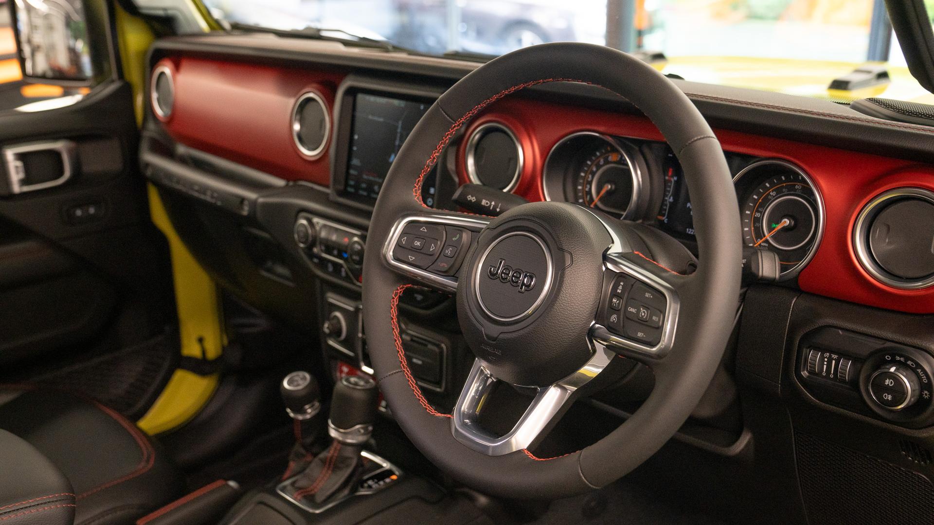 Jeep WRANGLER Photo b7e65632-5b5d-493d-a058-8aafa4c72161.jpg