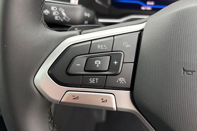 Volkswagen  Polo  Photo 16