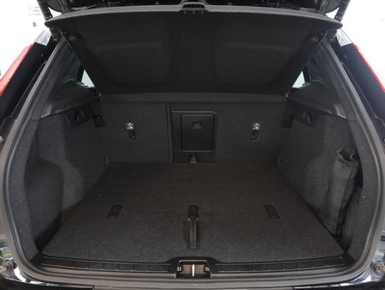 Volvo XC40 Photo b7f86f6e-6f3b-464d-a336-e018e6144f47.jpg