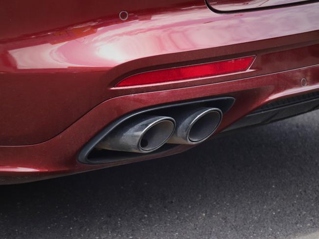 PORSCHE Panamera Photo 15