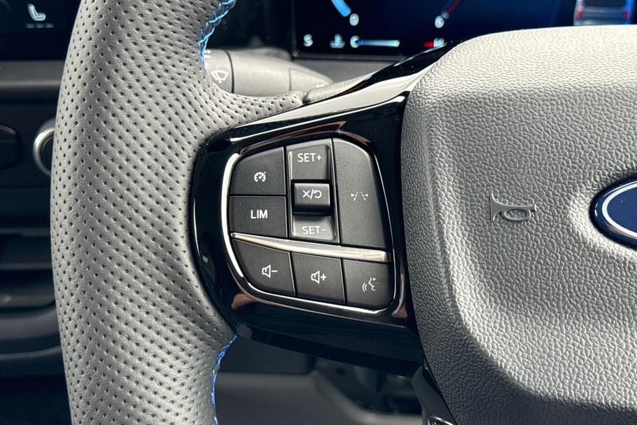 Used Ford TRANSIT CUSTOM L1DCIVMSRT11 28