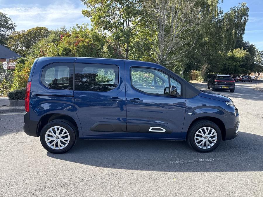 Citroen Berlingo Photo b81108bb-0867-4642-bdb4-8be745fd18b2.jpg