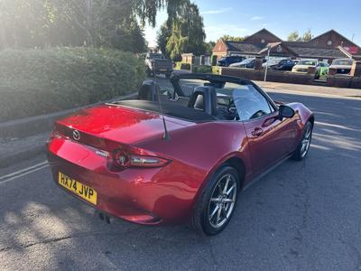 Mazda MX-5 Photo 1