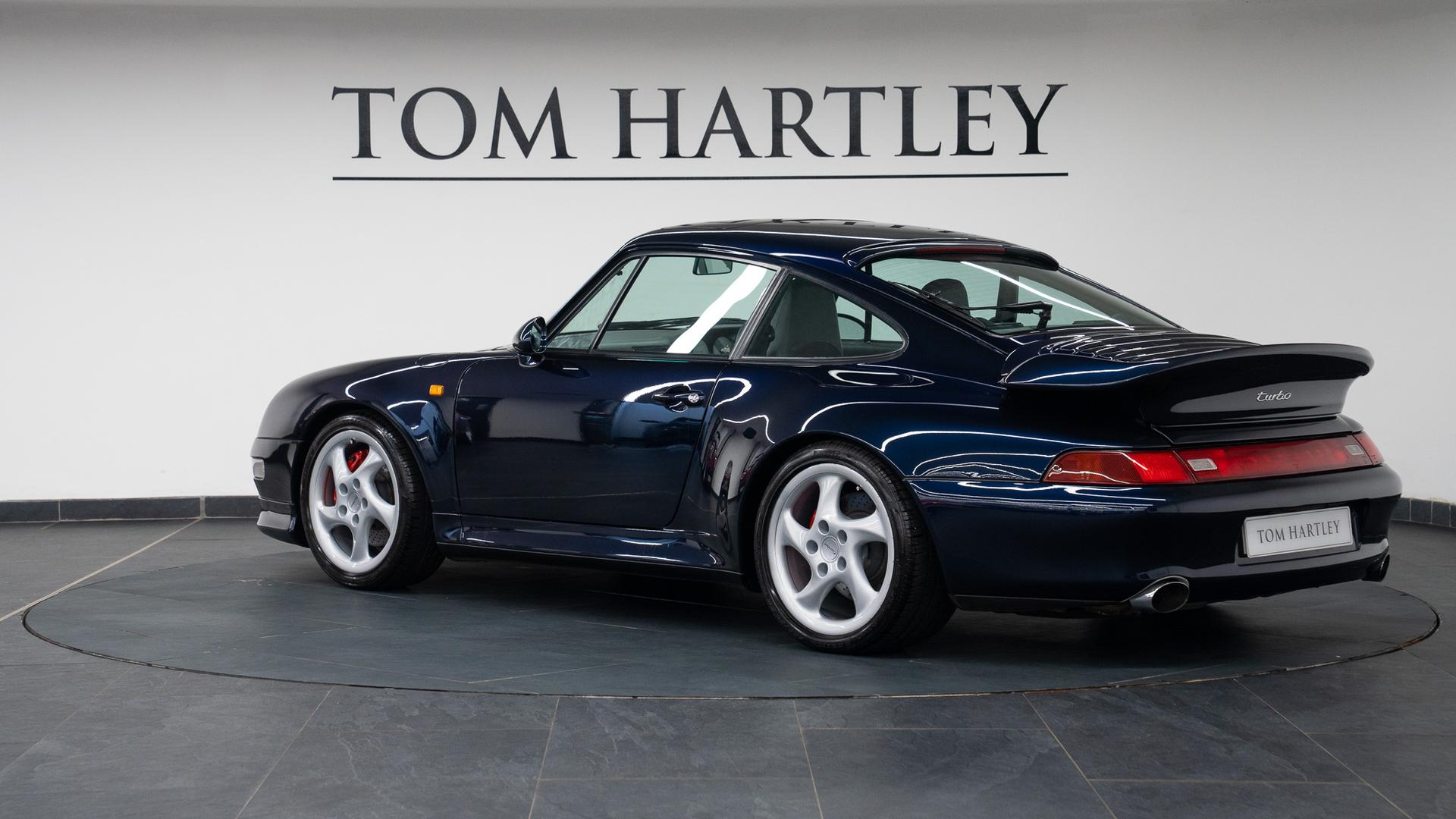 Porsche 911 Photo b817cf34-fde9-4844-88c2-6fc592d9fd09.jpg