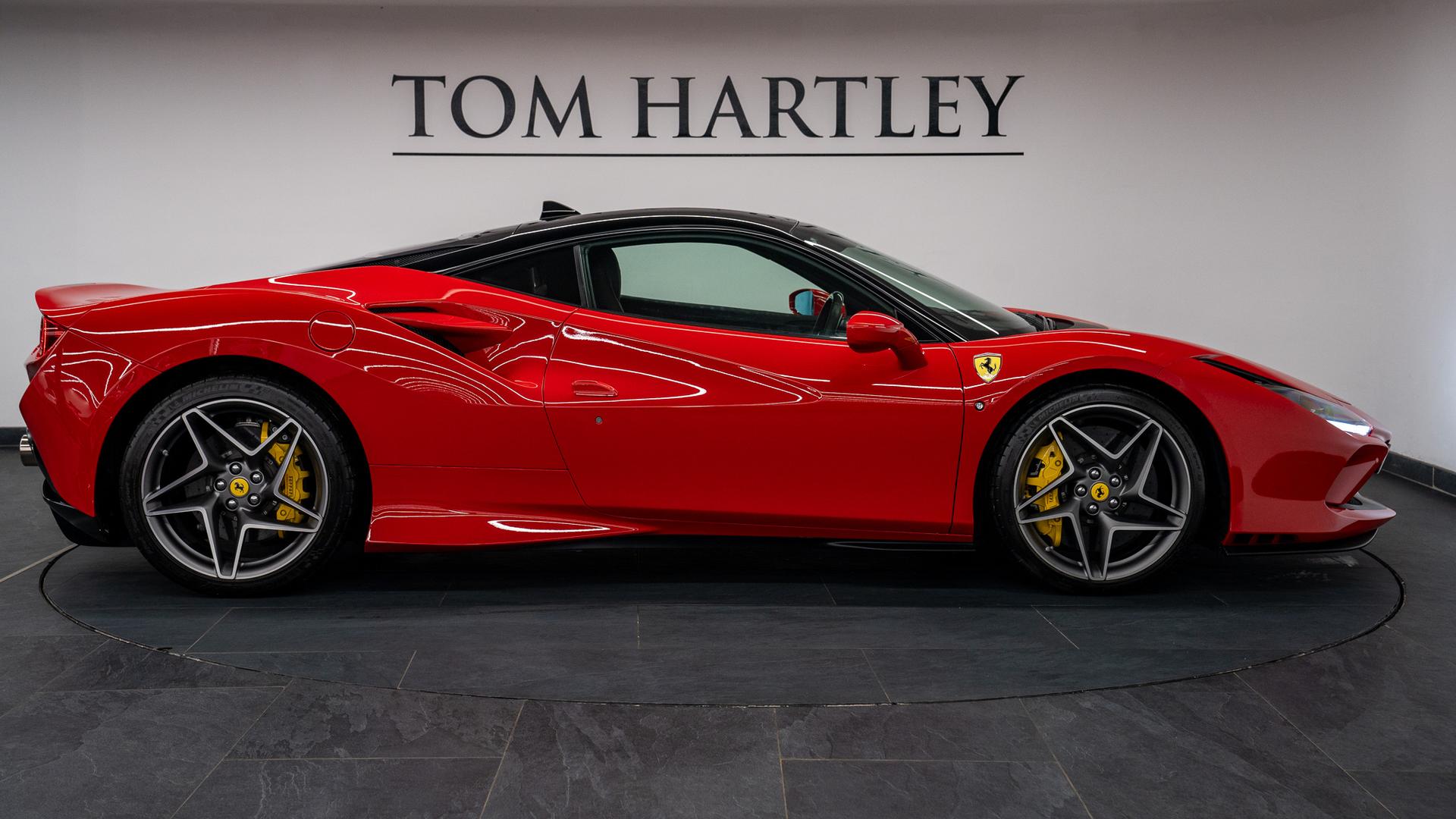 Ferrari F8 Photo b8306944-7e4b-48e3-8dcb-85f3ea2afe63.jpg