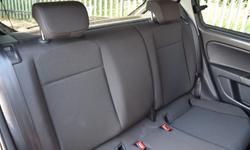 Volkswagen UP Photo 32