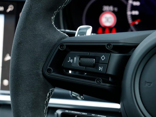 PORSCHE Panamera Photo 19