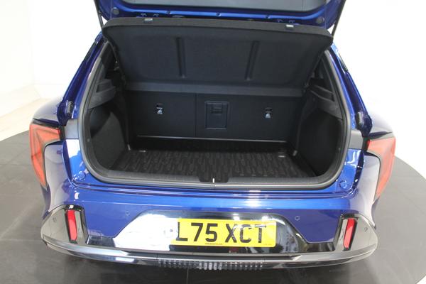 Kia K4 1.0 T-GDi MHEV GT-Line Hatchback 5dr Petrol Hybrid DCT Euro 6 (s/s) (113 bhp) Photo 9