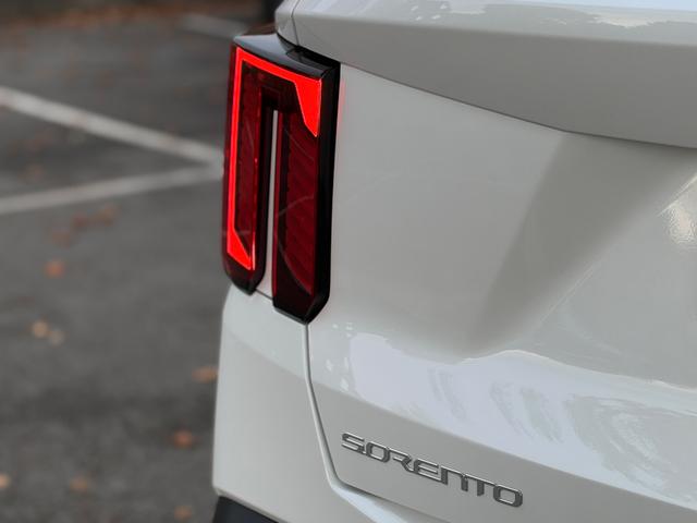 Kia Sorento Photo b86deb5f-63c4-4b9c-a917-ca5d9c0c76dd.jpg