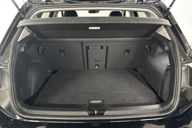 VOLKSWAGEN Golf Photo 9