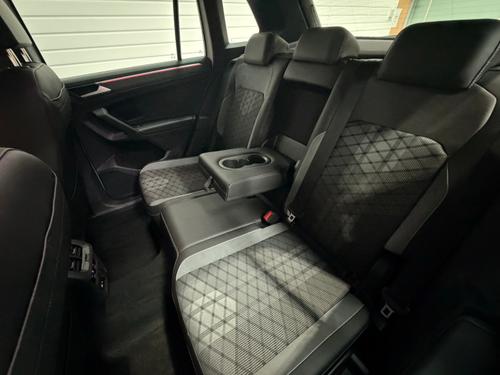 Volkswagen Tiguan Photo b88d203d-abdb-4e86-a67f-d6c2f5353e84.jpeg