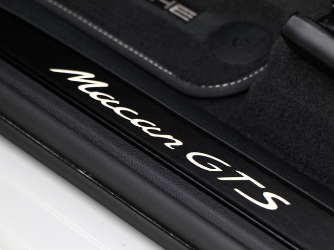 Porsche Macan Photo 30