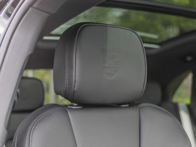 PORSCHE Macan Photo 13