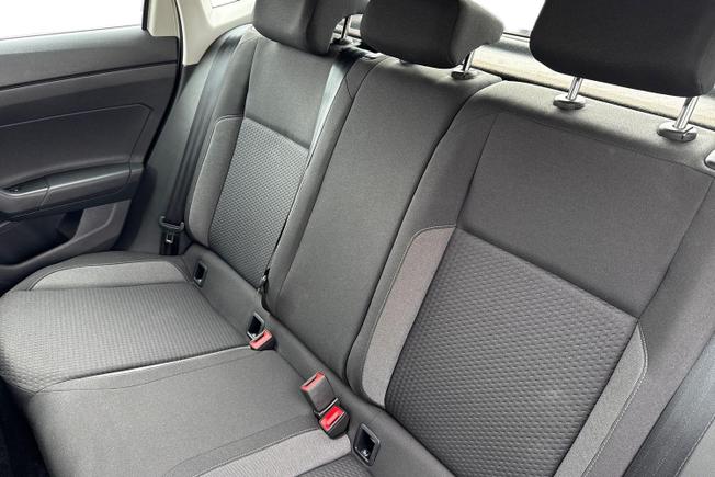 VOLKSWAGEN Polo Photo 11