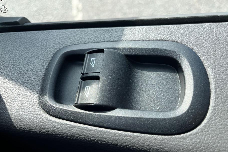 Used Ford TRANSIT TRANISTTRENDL2 27