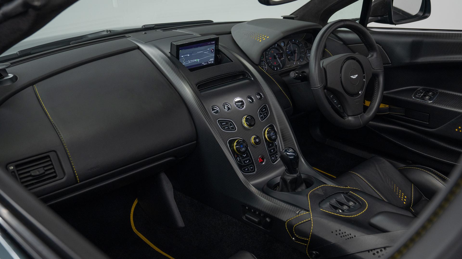 Aston Martin Vantage Photo b8ce64d1-95d9-4f1e-9eb2-7a43e8821d84.jpg