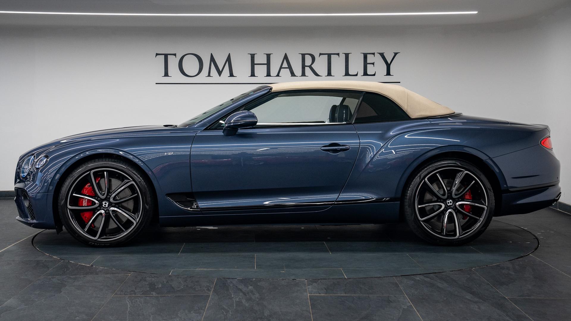 Bentley Continental Photo b8e86fc1-9a53-41ea-b994-bba46ea6e682.jpg