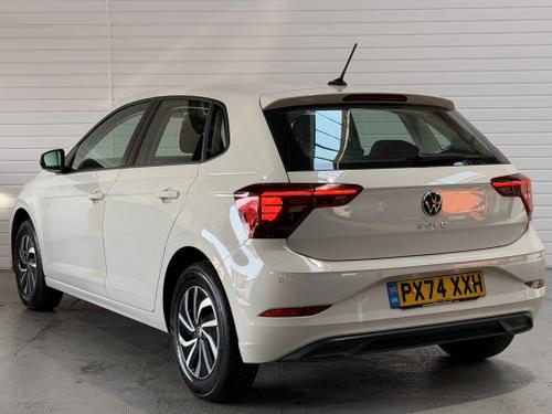 Volkswagen Polo Photo b9005168-781f-47d9-bfdb-bda81b438757.jpeg