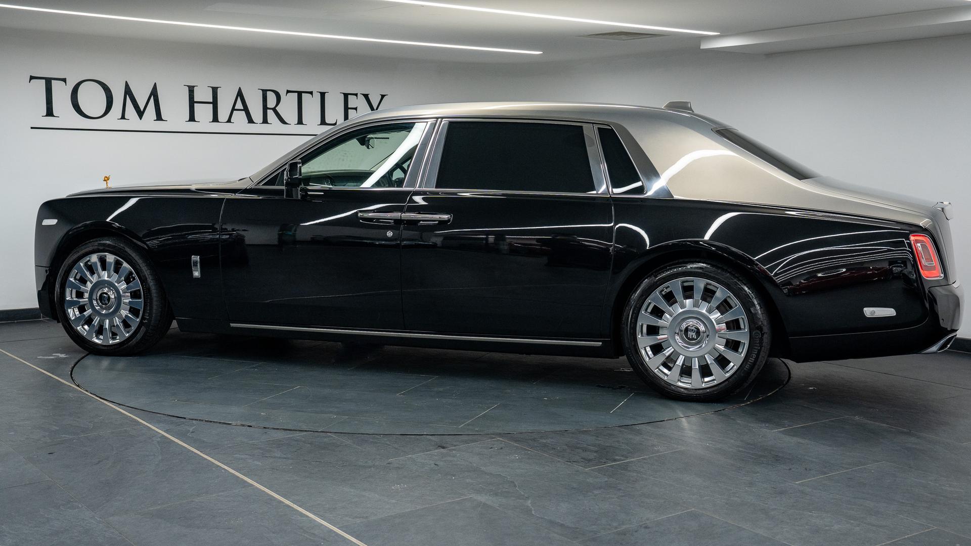 Rolls-Royce Phantom Photo b90218d7-16da-4d33-ab5b-3592738f4dbc.jpg