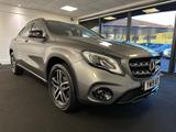Mercedes-Benz GLA Photo 2