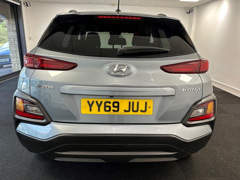 Hyundai KONA Photo b9118ccd-509a-44d5-a399-c9d4fd010605.jpg