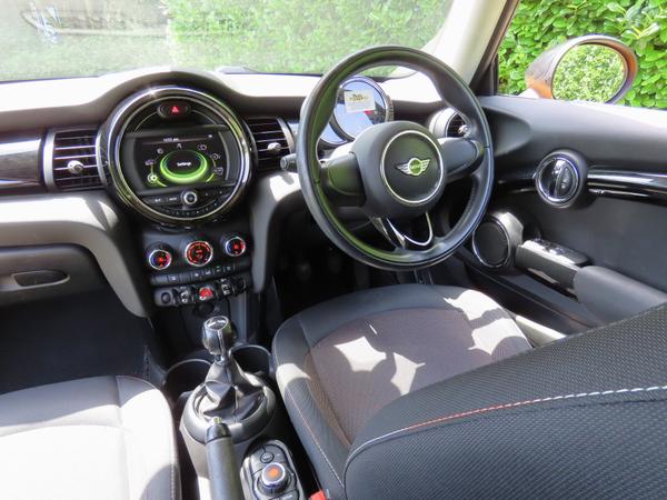 Used MINI Hatch GV15RNE 3