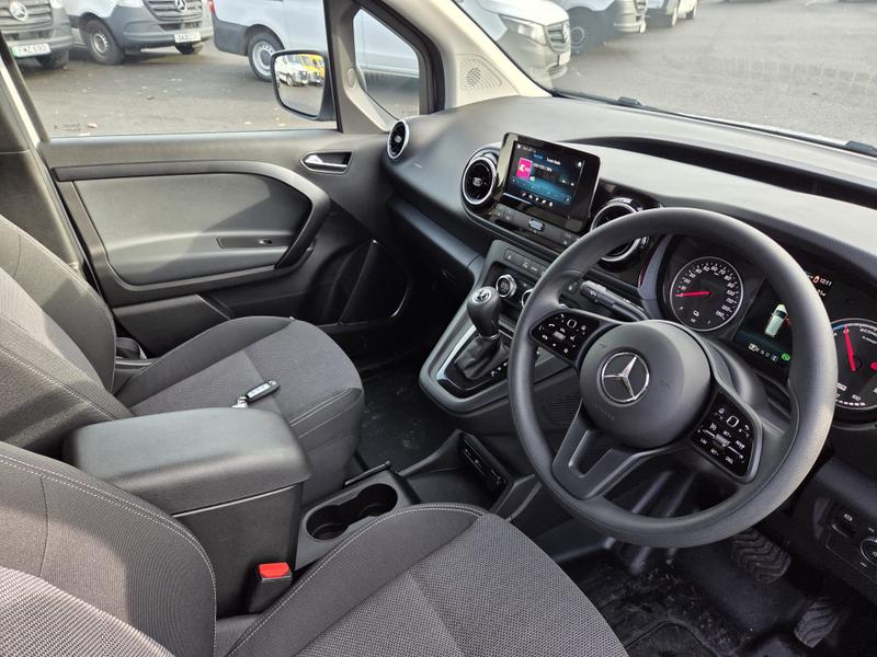 Mercedes-Benz eCitan Photo b91b6818-a58b-480b-8c3b-9dd1329830d6.jpg