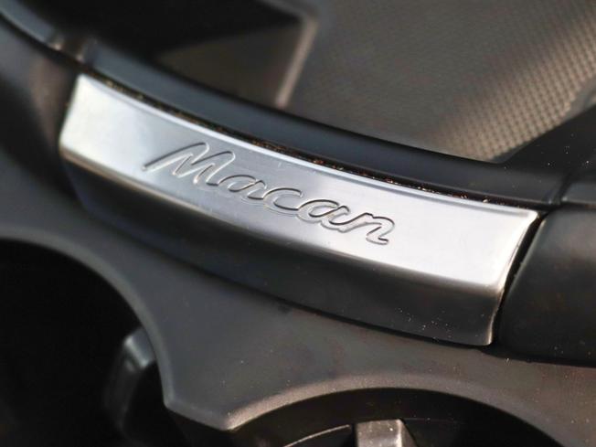 PORSCHE Macan Photo 30