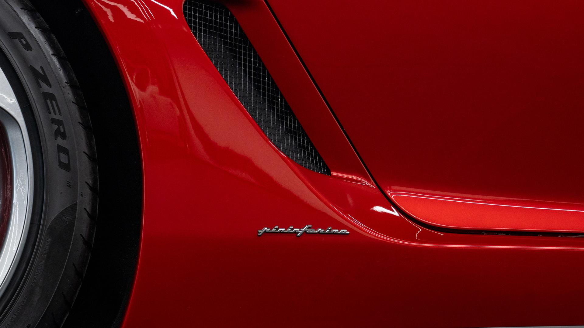 Ferrari 599 Photo b92b6ba7-0f82-4f97-91dc-846dec44c71d.jpg