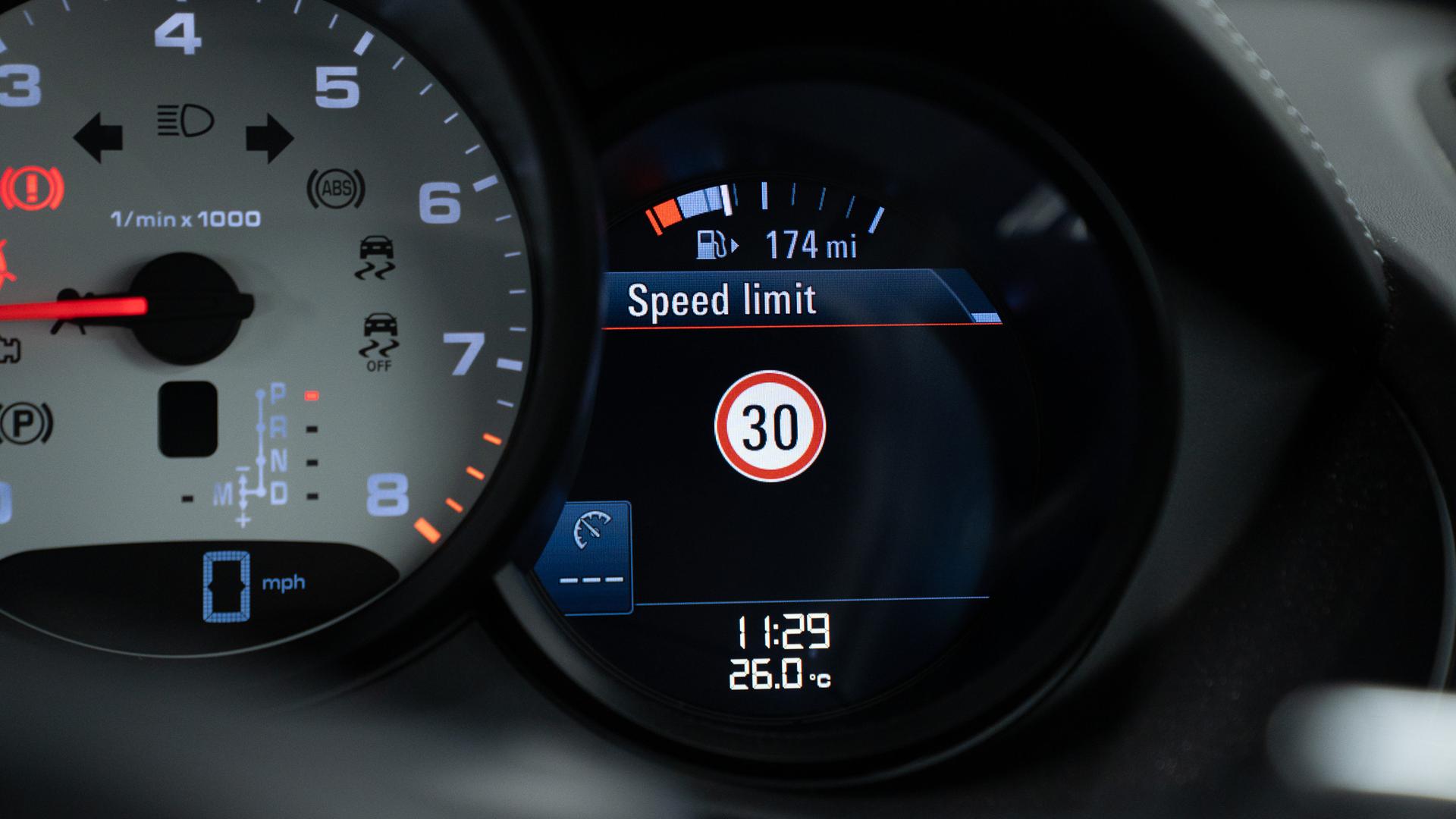 Porsche 718 Cayman Photo b92dfe2a-696e-4bfe-980d-ccd20534b2a3.jpg