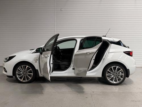 Vauxhall Astra Photo b946a54b-1428-4a62-ad93-afbdd53648ce.jpeg