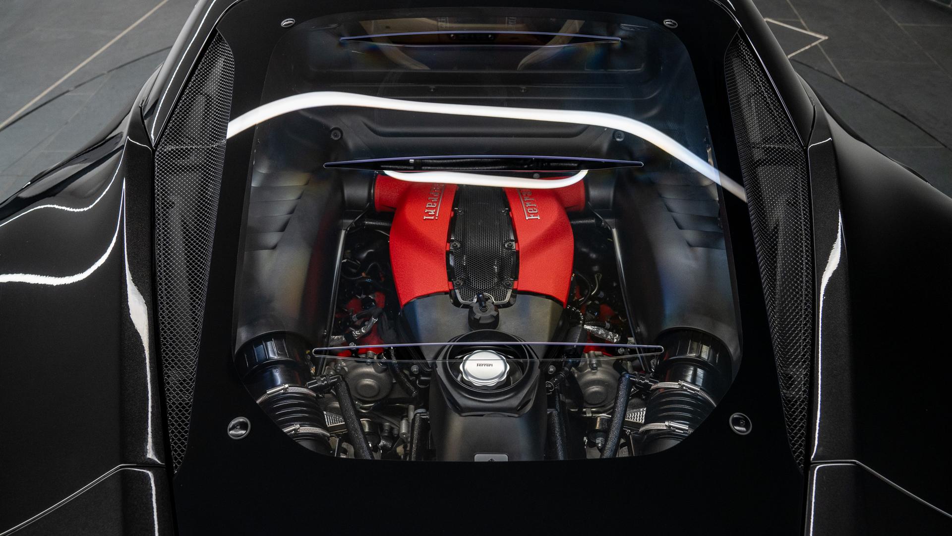 Ferrari F8 Photo b951b13e-83f3-4356-a06f-c8cb55bde8da.jpg