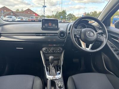 Mazda Mazda2 Photo 16