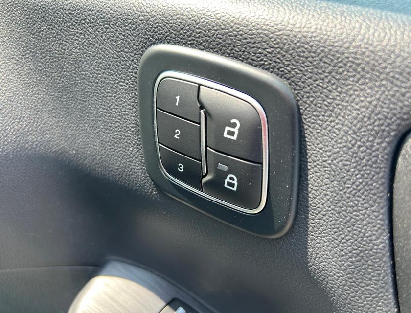 Ford Kuga Photo b963a15b-fe5f-4971-90c8-7f6746e92fb7.jpg