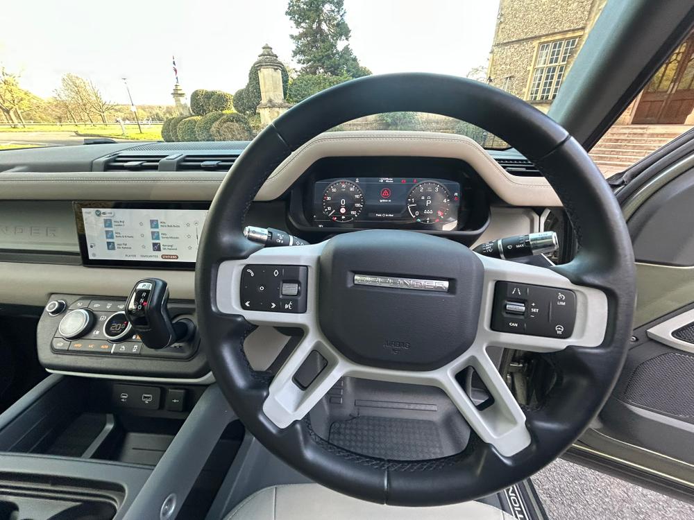 Used Land Rover Defender 110 LB21APX 15