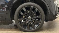 VOLKSWAGEN Touareg Photo 5