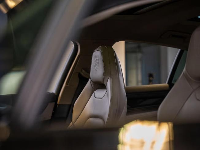 PORSCHE Panamera Photo 27