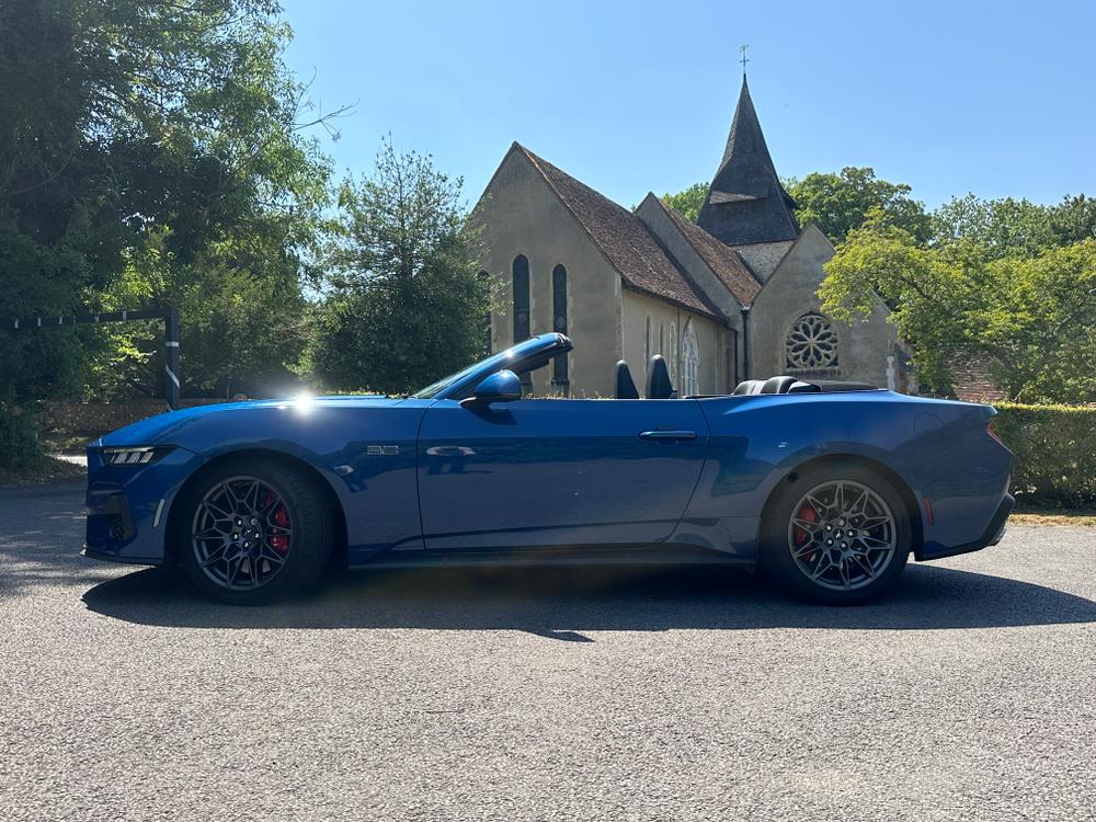 Used Ford Mustang MT25YKB 11